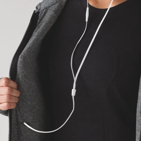 Lululemon Scuba Hoodie *Light Cotton Fleece
Heathered Speckled Black size 8 - Picture 3 of 11